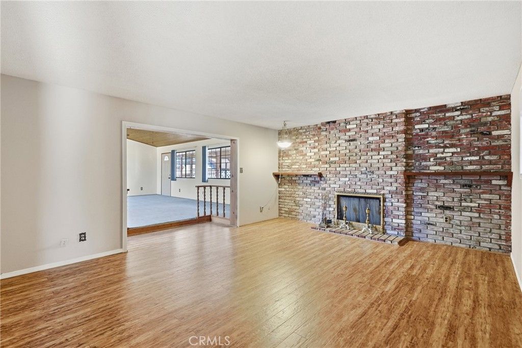 Image 3 of property listing at 1355 Via Del Carmel, Santa Maria, CA 93455