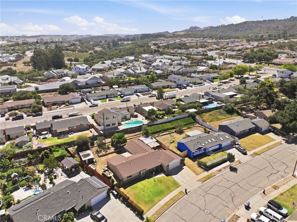 Image 34 of property listing at 1355 Via Del Carmel, Santa Maria, CA 93455