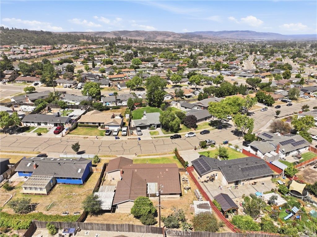 Image 37 of property listing at 1355 Via Del Carmel, Santa Maria, CA 93455