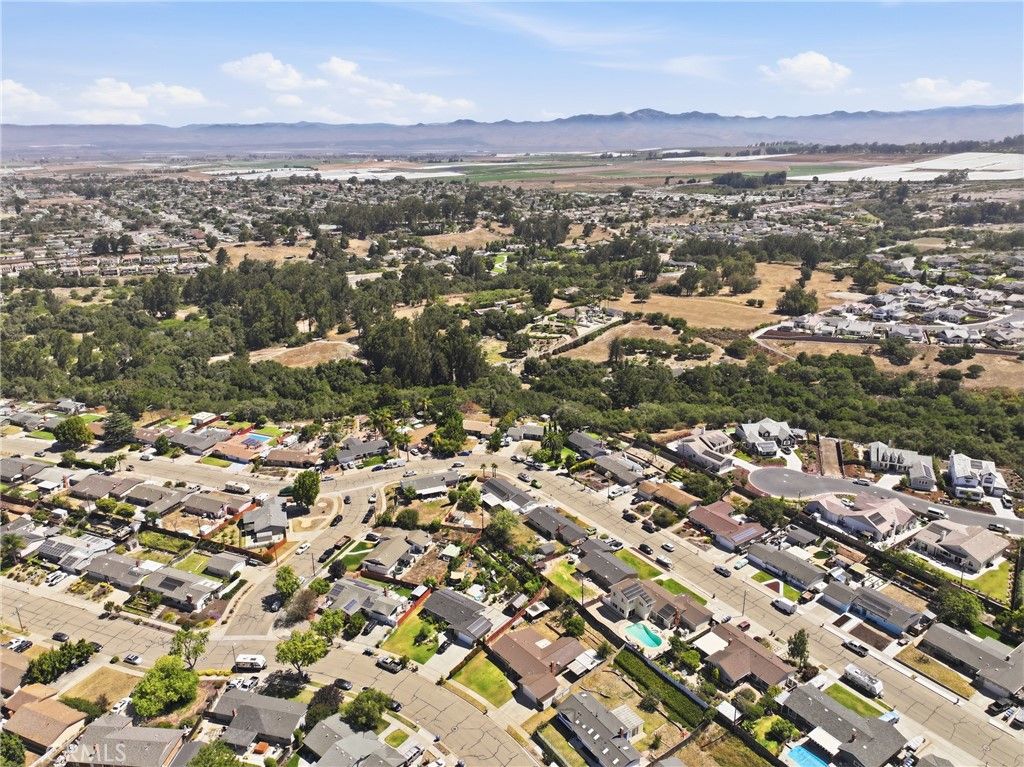 Image 39 of property listing at 1355 Via Del Carmel, Santa Maria, CA 93455