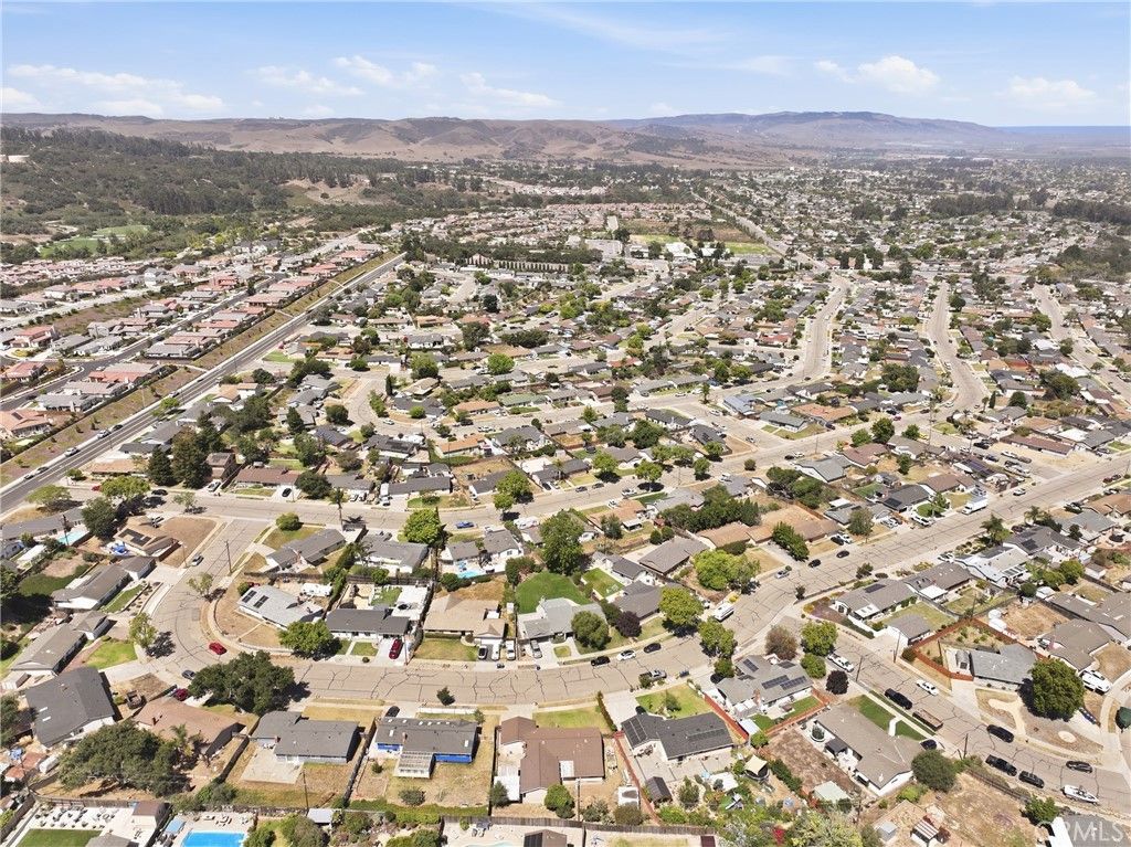 Image 43 of property listing at 1355 Via Del Carmel, Santa Maria, CA 93455