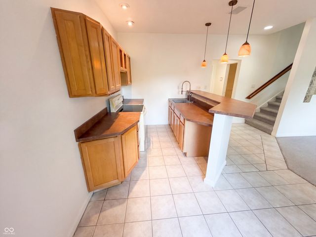 7328 Chestnut Hills Boulevard, Indianapolis, IN 46278