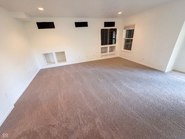 7328 Chestnut Hills Boulevard, Indianapolis, IN 46278
