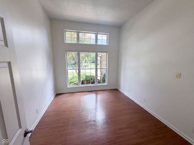7328 Chestnut Hills Boulevard, Indianapolis, IN 46278