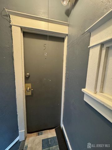 312 N 3rd Avenue, Highland Park, NJ 08904