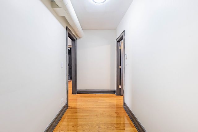 5805 S Whipple Street 1, Chicago, IL 60629