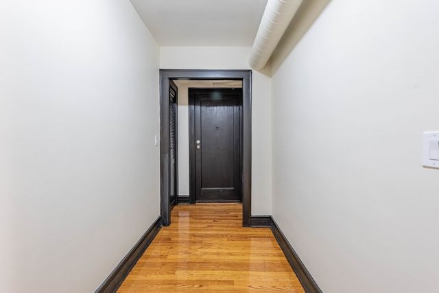 5805 S Whipple Street 1, Chicago, IL 60629