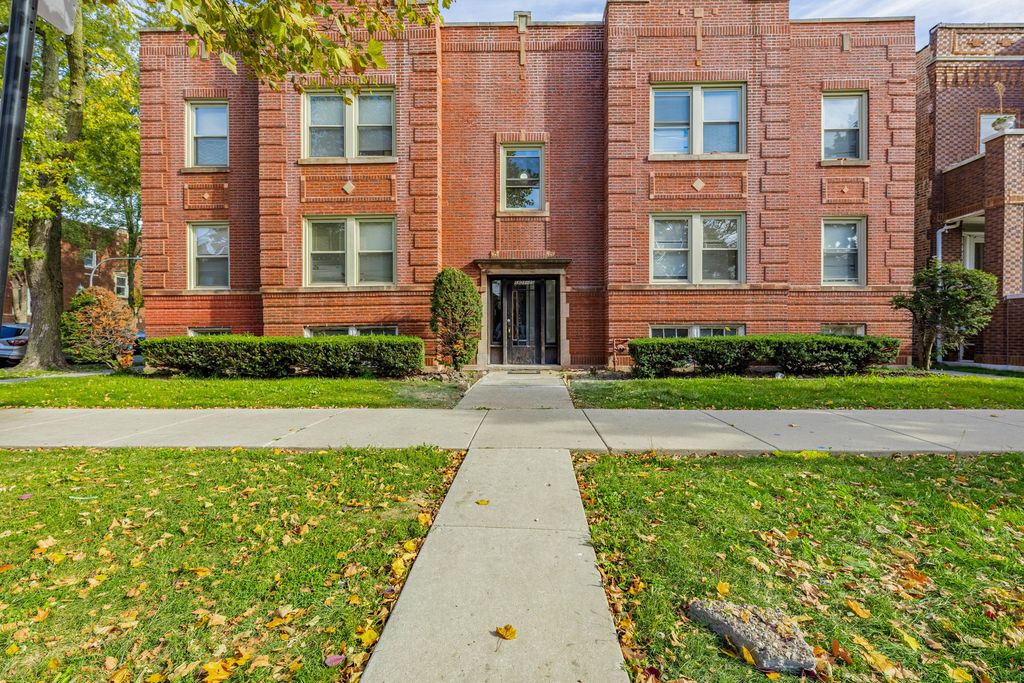 5805 S Whipple Street 1, Chicago, IL 60629