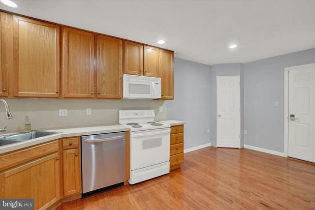 611 BLOSSOM HILL LN, Dallastown, PA 17313