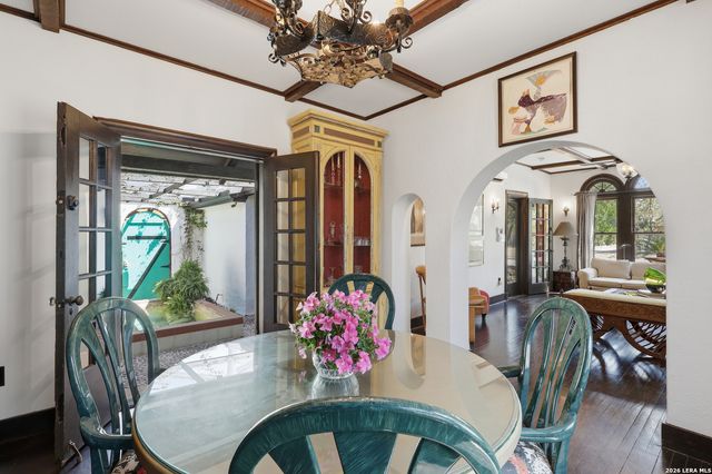 315 CLUB DR, San Antonio, TX 78201