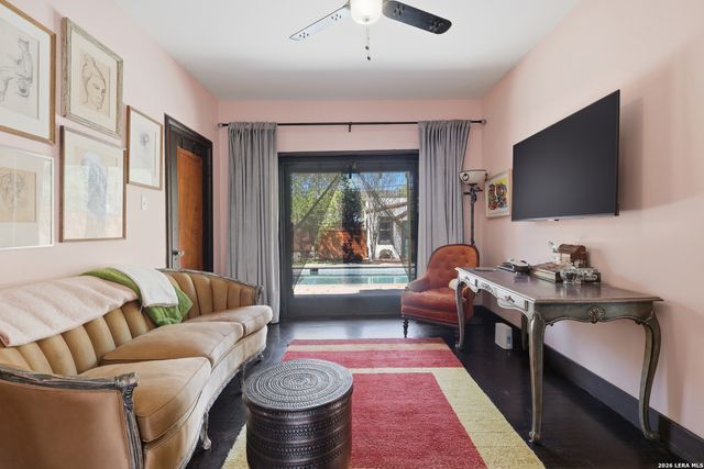 315 CLUB DR, San Antonio, TX 78201