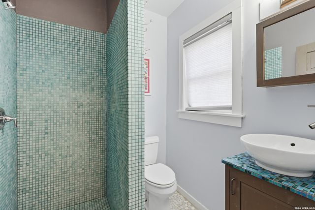 315 CLUB DR, San Antonio, TX 78201