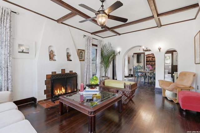 315 CLUB DR, San Antonio, TX 78201