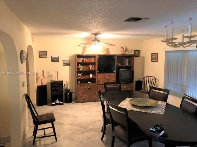 2886 E Fernley Drive 58, West Palm Beach, FL 33415