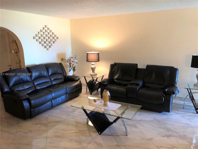 2886 E Fernley Drive 58, West Palm Beach, FL 33415