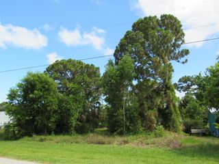 2678 SE Ibis Avenue, Port St Lucie, FL 34952