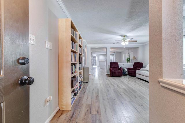 15214 Thistle Rock Lane, Cypress, TX 77429