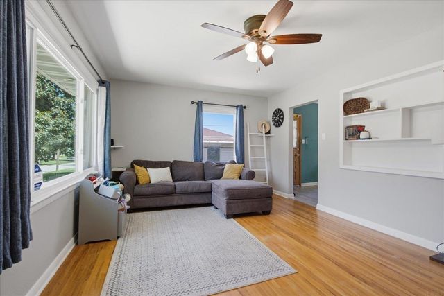 1223 Maxine Avenue, Waterloo, IA 50701