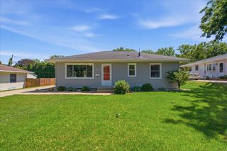 1223 Maxine Avenue, Waterloo, IA 50701
