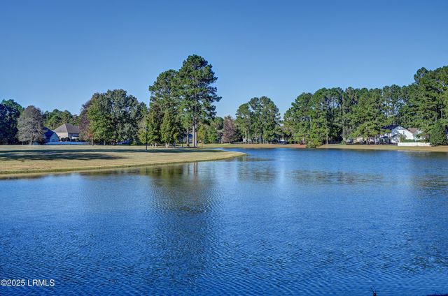 7 Station Loop, Bluffton, SC 29910