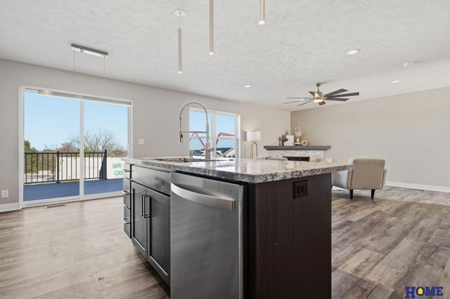 8910 Peregrine Road, Lincoln, NE 68505