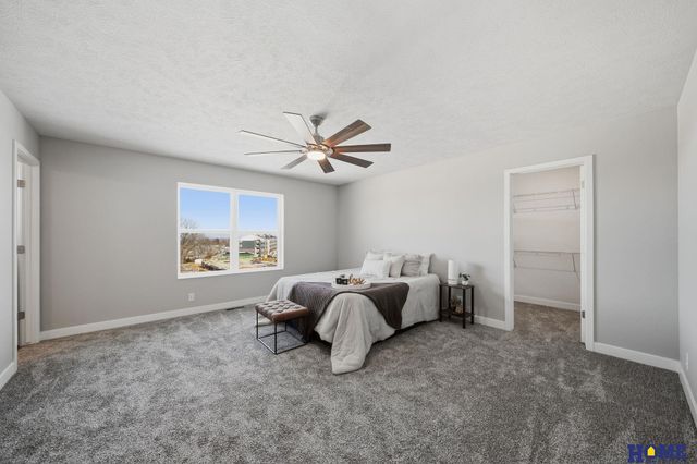 8910 Peregrine Road, Lincoln, NE 68505