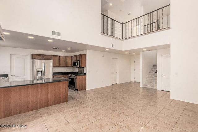 2935 E Canyon Bend Street, Tucson, AZ 85716