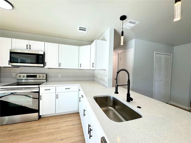 4732 LIGHTHOUSE CIRCLE, Orlando, FL 32808