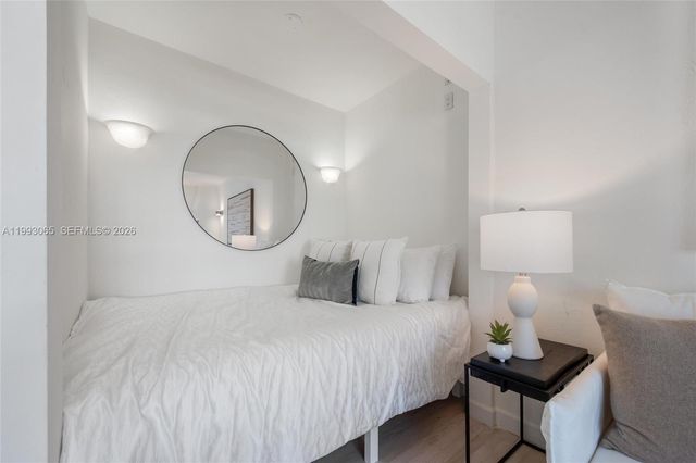 750 Espanola Way 8, Miami Beach, FL 33139