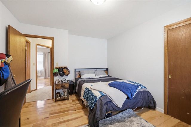 8755 W Meadow LANE, Franklin, WI 53132