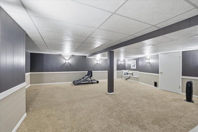 8755 W Meadow LANE, Franklin, WI 53132