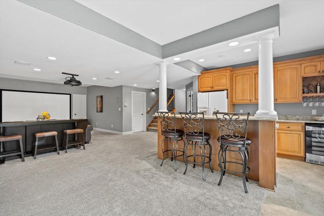 6140 Conservancy DRIVE, New Berlin, WI 53151