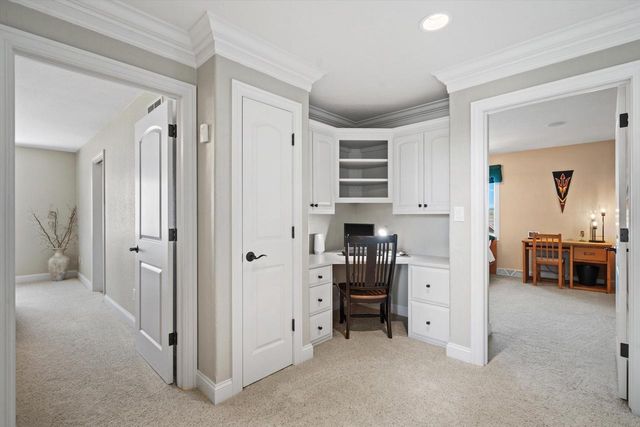 6140 Conservancy DRIVE, New Berlin, WI 53151