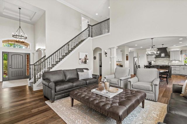 6140 Conservancy DRIVE, New Berlin, WI 53151