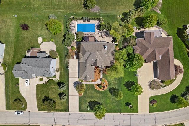 6140 Conservancy DRIVE, New Berlin, WI 53151
