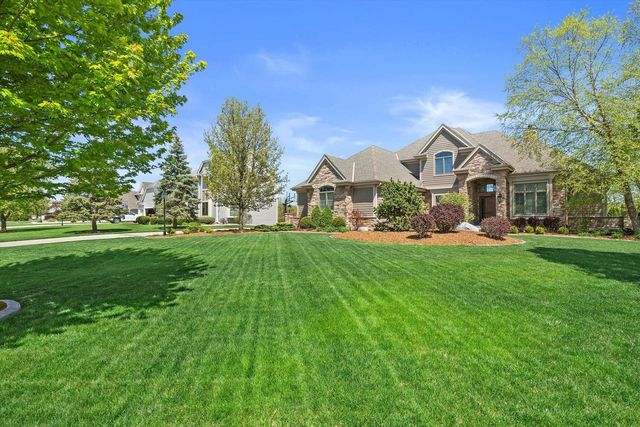 6140 Conservancy DRIVE, New Berlin, WI 53151