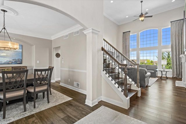 6140 Conservancy DRIVE, New Berlin, WI 53151
