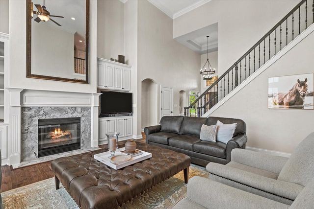 6140 Conservancy DRIVE, New Berlin, WI 53151