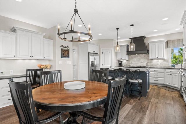 6140 Conservancy DRIVE, New Berlin, WI 53151