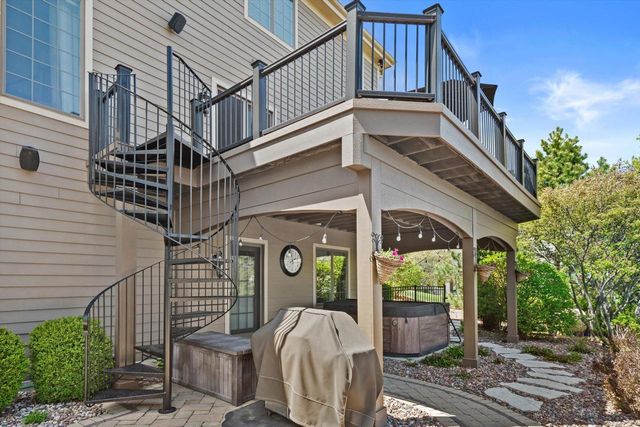 6140 Conservancy DRIVE, New Berlin, WI 53151
