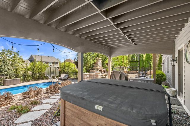 6140 Conservancy DRIVE, New Berlin, WI 53151