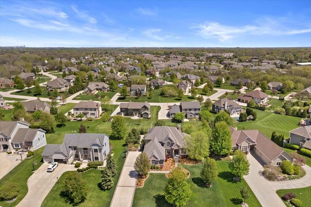 6140 Conservancy DRIVE, New Berlin, WI 53151