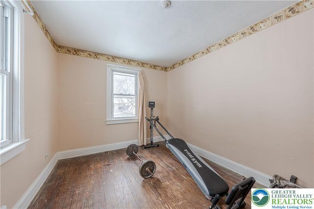 782 Uniontown Road, Lopatcong, NJ 08865