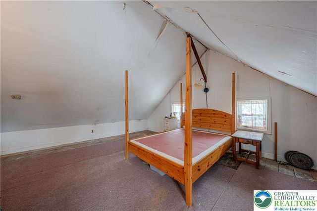 782 Uniontown Road, Lopatcong, NJ 08865