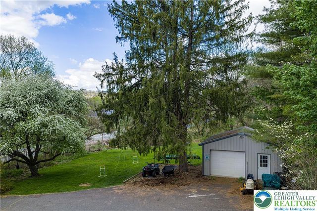 782 Uniontown Road, Lopatcong, NJ 08865