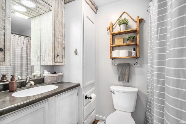 5980 N 1080 W, Shipshewana, IN 46565