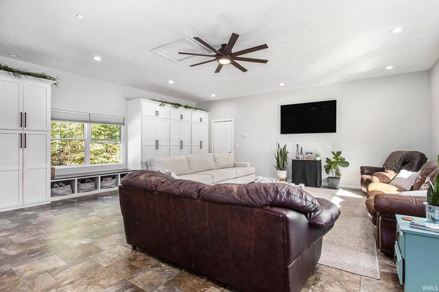 5980 N 1080 W, Shipshewana, IN 46565