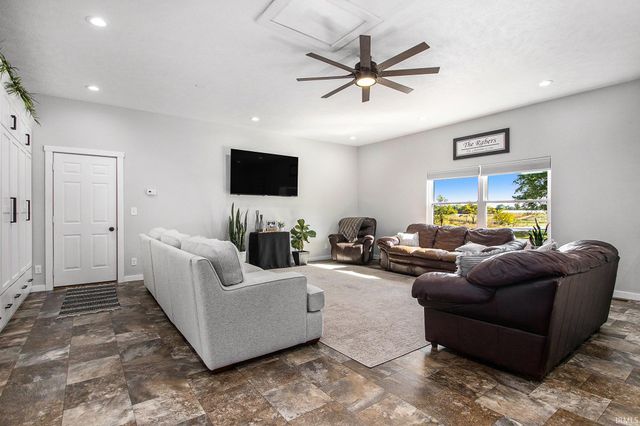 5980 N 1080 W, Shipshewana, IN 46565