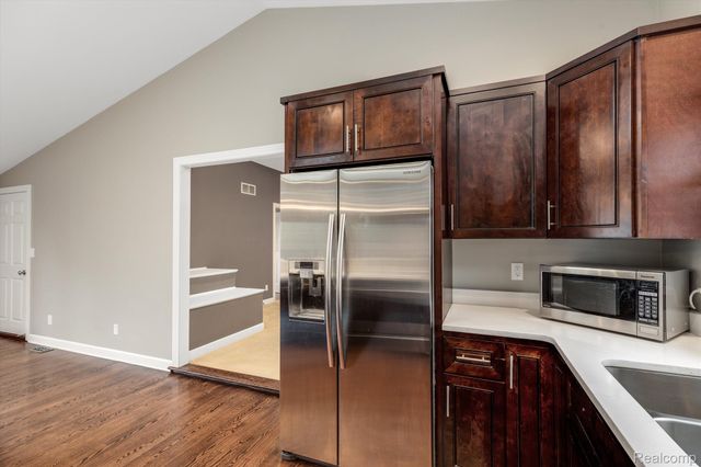 854 Brooklawn Drive, Troy, MI 48084