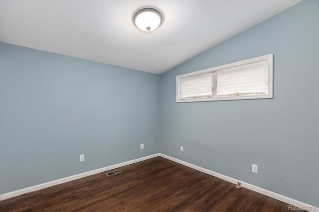 854 Brooklawn Drive, Troy, MI 48084